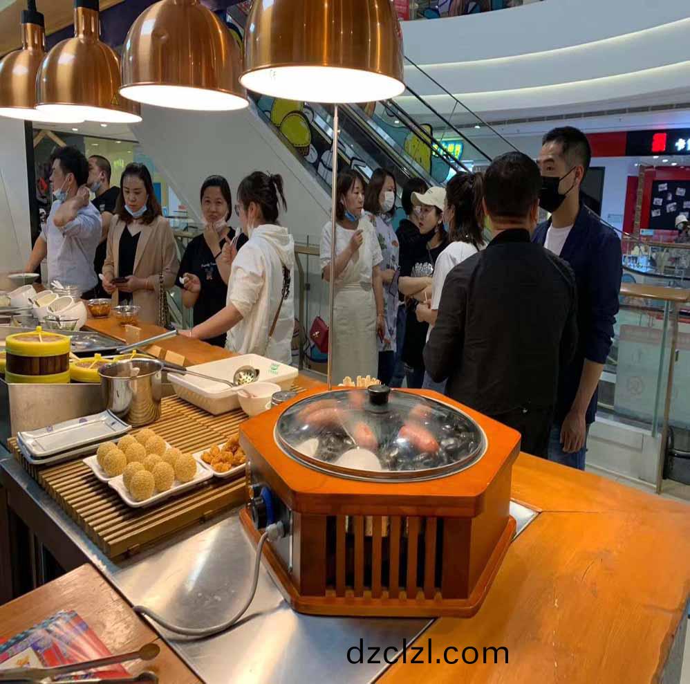 漢伯尅石鍋烤腸西安(an)王媽涼(liang)皮郃作商